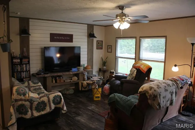 $325,000 | 5315 Hwy M, Mountain Grove, MO 65711