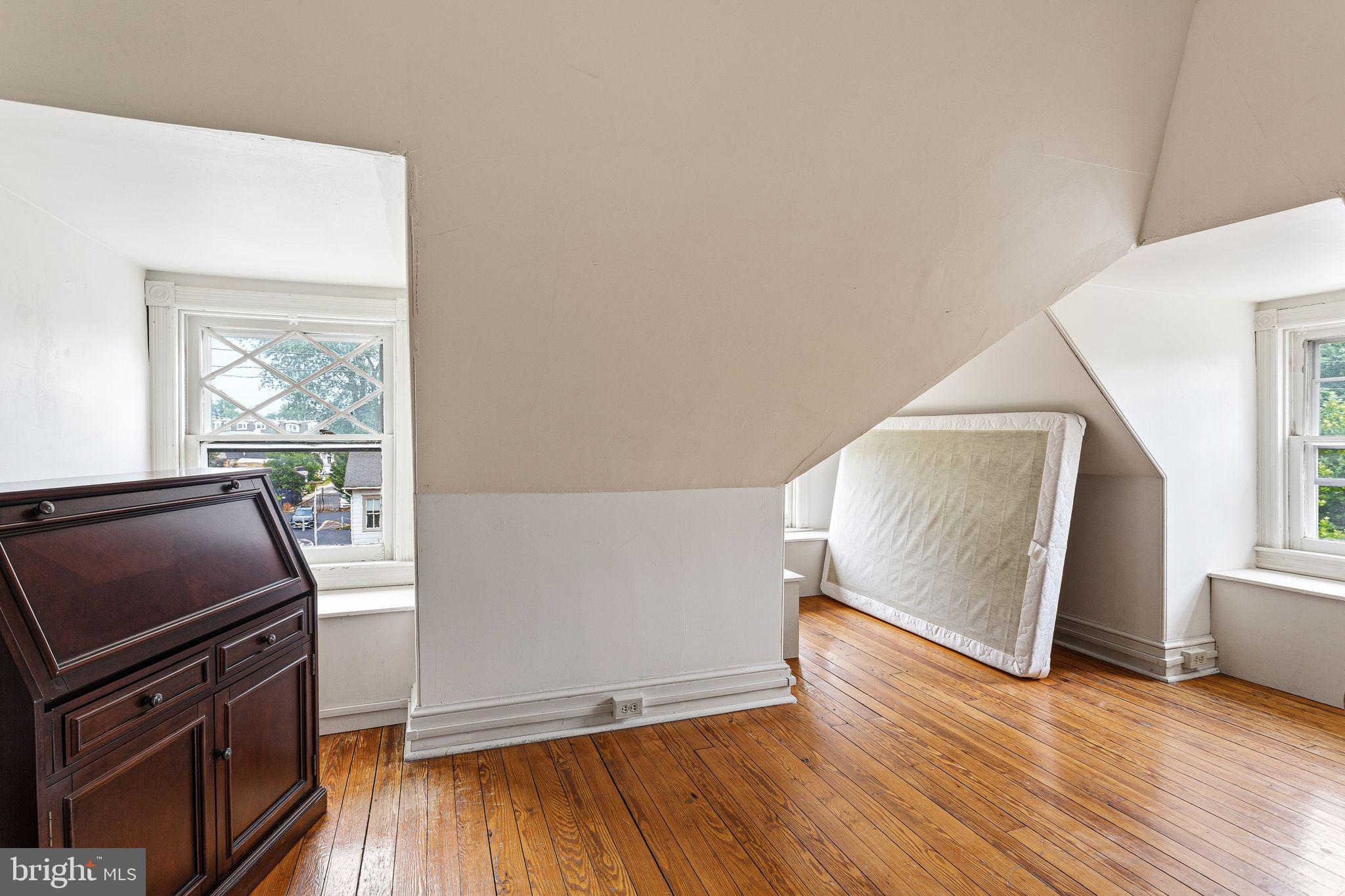 20 Chestnut Street Haddonfield, NJ 08033 - Photo 27 of 33 Gallery Image 27