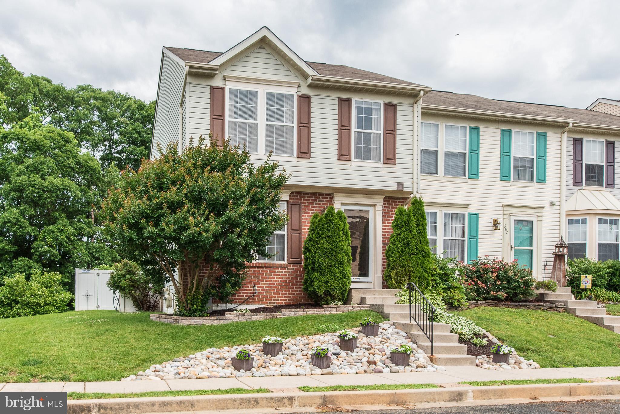 560 MacIntosh Circle Joppa, MD 21085 - Photo 3 of 47 End of Group Towhnhome