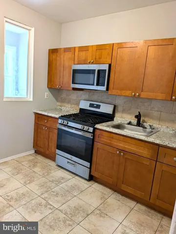 $1,300 | 123 North Peach Street, Philadelphia, PA 19139