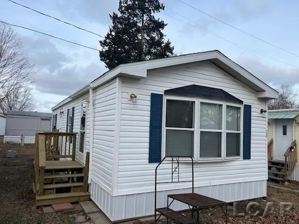 $850 | 3180 North Adrian Highway, Adrian, MI 49221