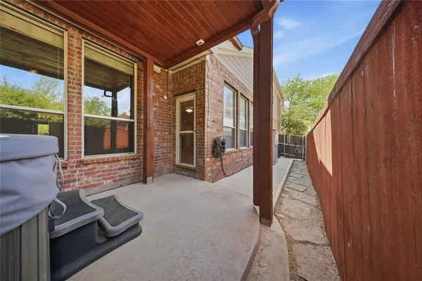 $514,449 | 4100 Parkview Court, Bedford, TX 76021