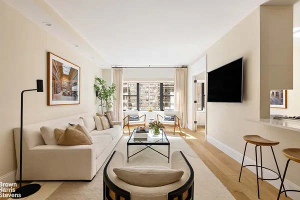 $1,995,000 | 360 East 72nd Street, Unit B1001 | Lenox Hill