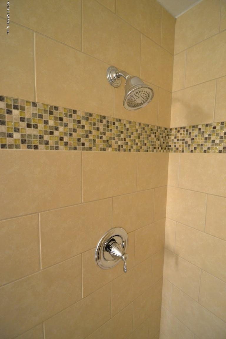 2106 La Vaca Road Jacksonville, FL 32217 - Photo 59 of 73 BATHROOM OFF LAUNDRY 2