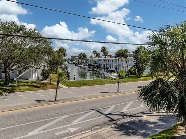 a view of a basketball court