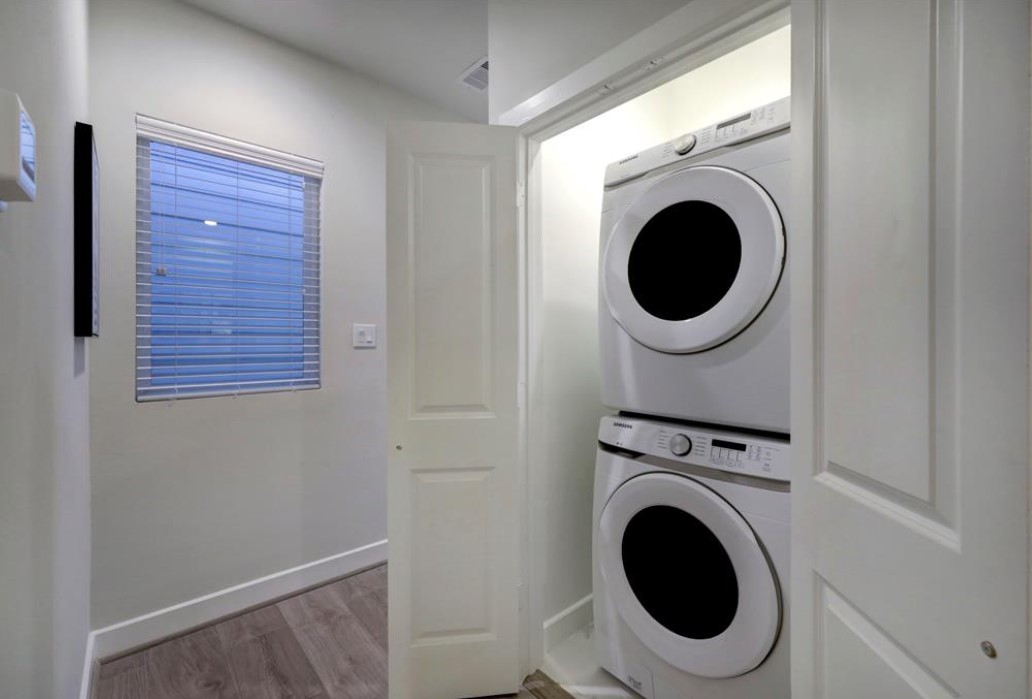 2214 Roozy Lake Lane Houston, TX 77055 - Photo 9 of 22