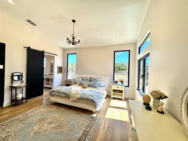 $1,385,555 | 10080 Fm 682, Cuero, TX 77954