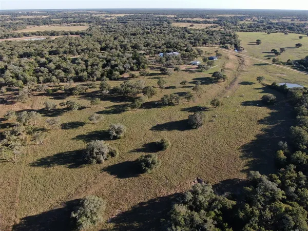 $1,385,555 | 10080 Fm 682, Cuero, TX 77954