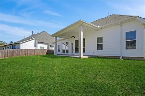 $495,000 | 2037 Begue Lane, Covington, LA 70433
