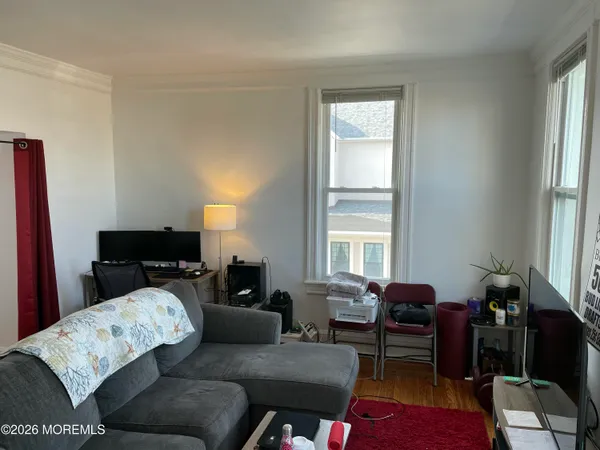 $1,950 | 400 Asbury Avenue, Unit 4, Asbury Park, NJ 07712