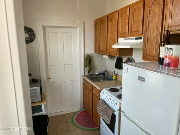 $1,950 | 400 Asbury Avenue, Unit 4, Asbury Park, NJ 07712
