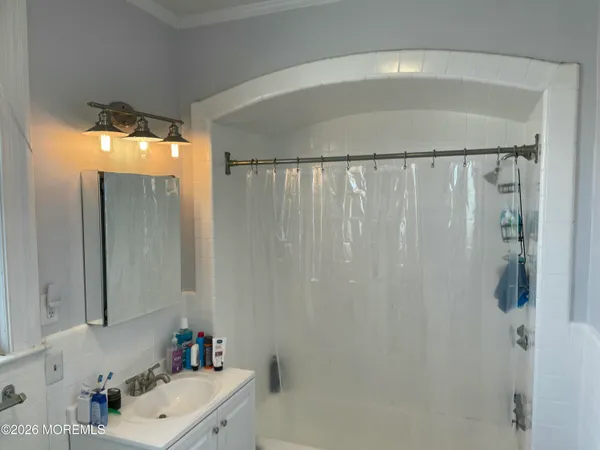 $1,950 | 400 Asbury Avenue, Unit 4, Asbury Park, NJ 07712