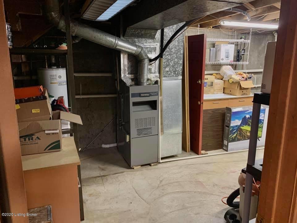 10412 Deering Road Louisville, KY 40272 - Photo 51 of 52 Deeringstorage1