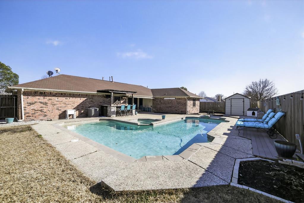 116 Curtis Lane Quinlan, TX 75474 - Photo 26 of 31 a view of a house with backyard and sitting area
