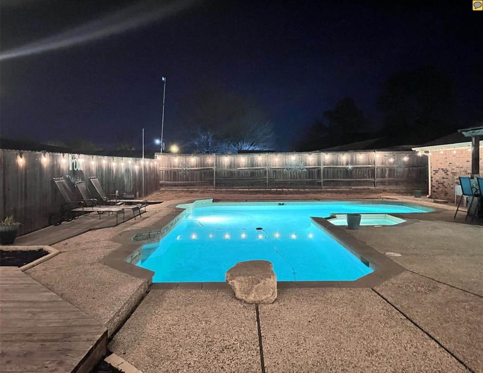 116 Curtis Lane Quinlan, TX 75474 - Photo 27 of 31 a view of a room with gym equipment