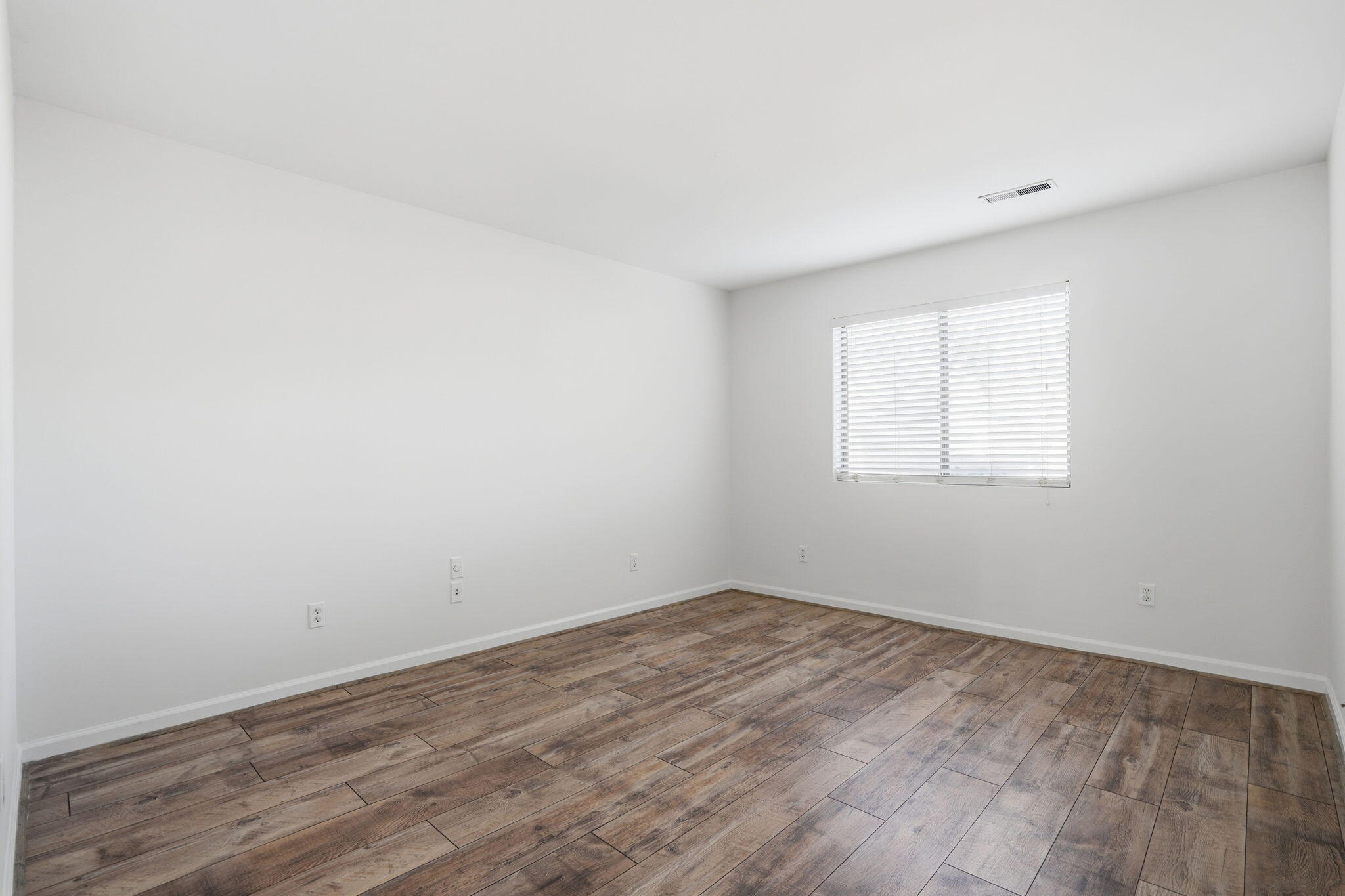 2745 Jobee Drive, Unit 204 Charleston, SC 29414 - Photo 20 of 35 15-web-or-mls-022_DSC09173