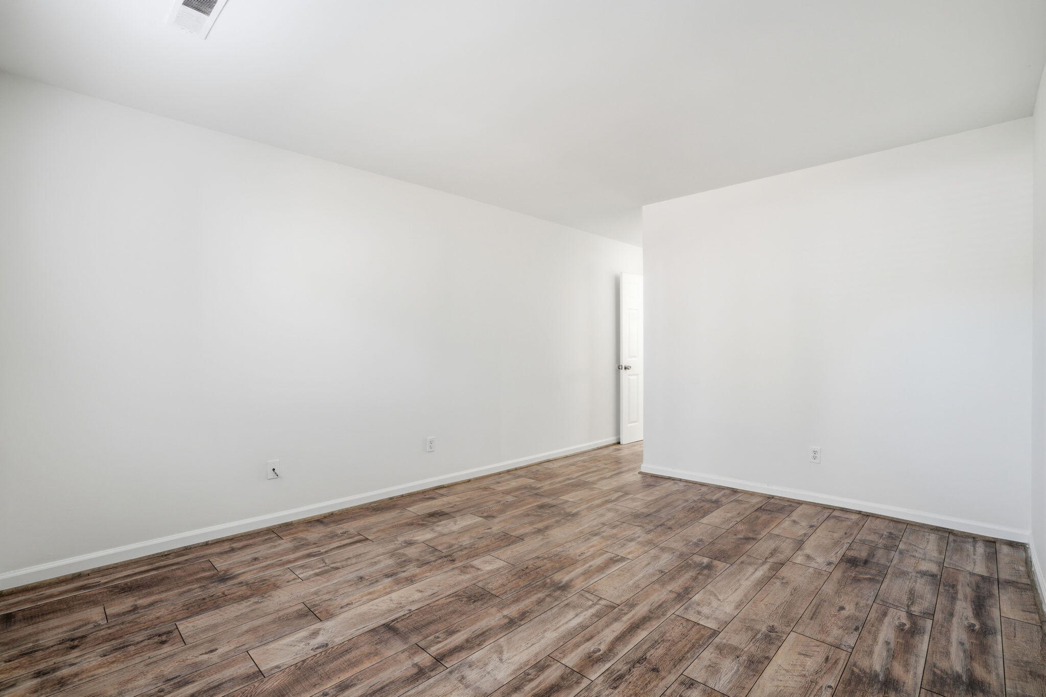 2745 Jobee Drive, Unit 204 Charleston, SC 29414 - Photo 21 of 35 16-web-or-mls-023_DSC09176