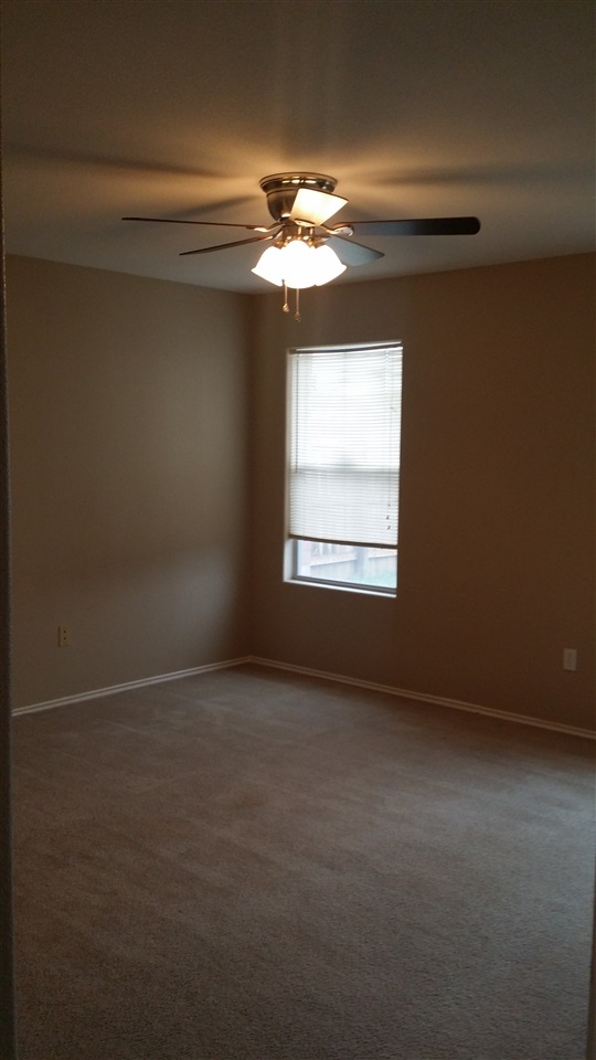 916 Witherspoon Loop Laredo, TX 78046 - Photo 7 of 13 Gallery Image 7