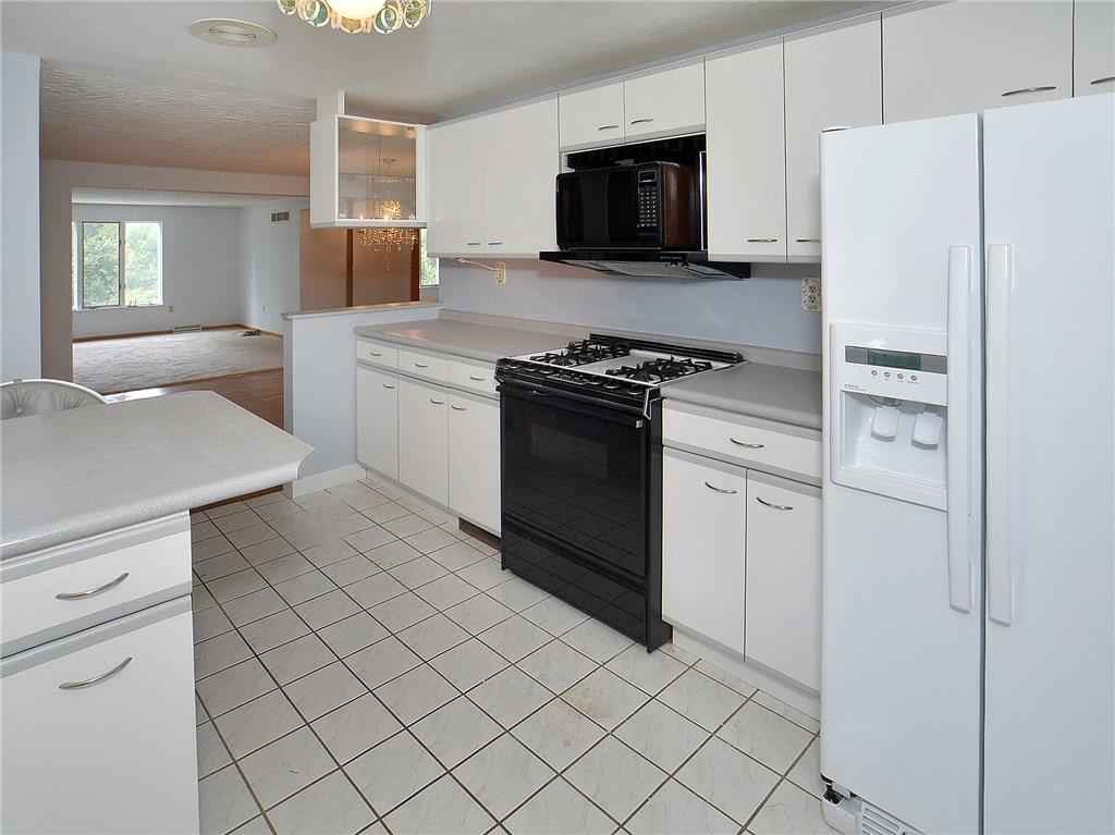20 Devitt Lane Irwin, PA 15642 - Photo 4 of 23 Gallery Image 4