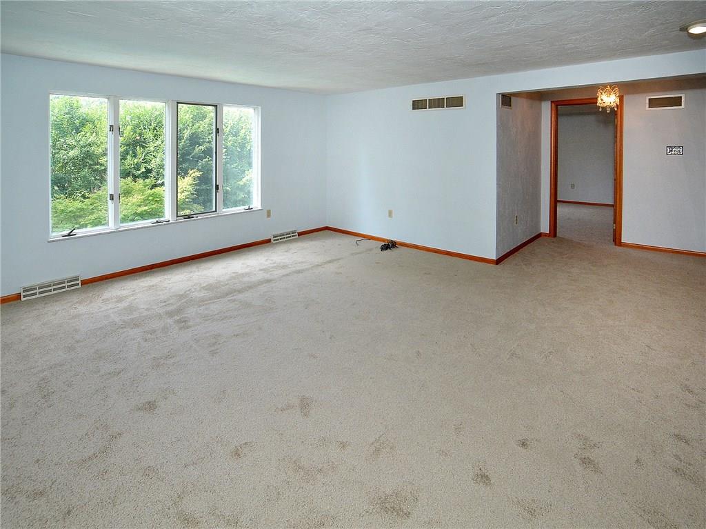 20 Devitt Lane Irwin, PA 15642 - Photo 6 of 23 Gallery Image 6