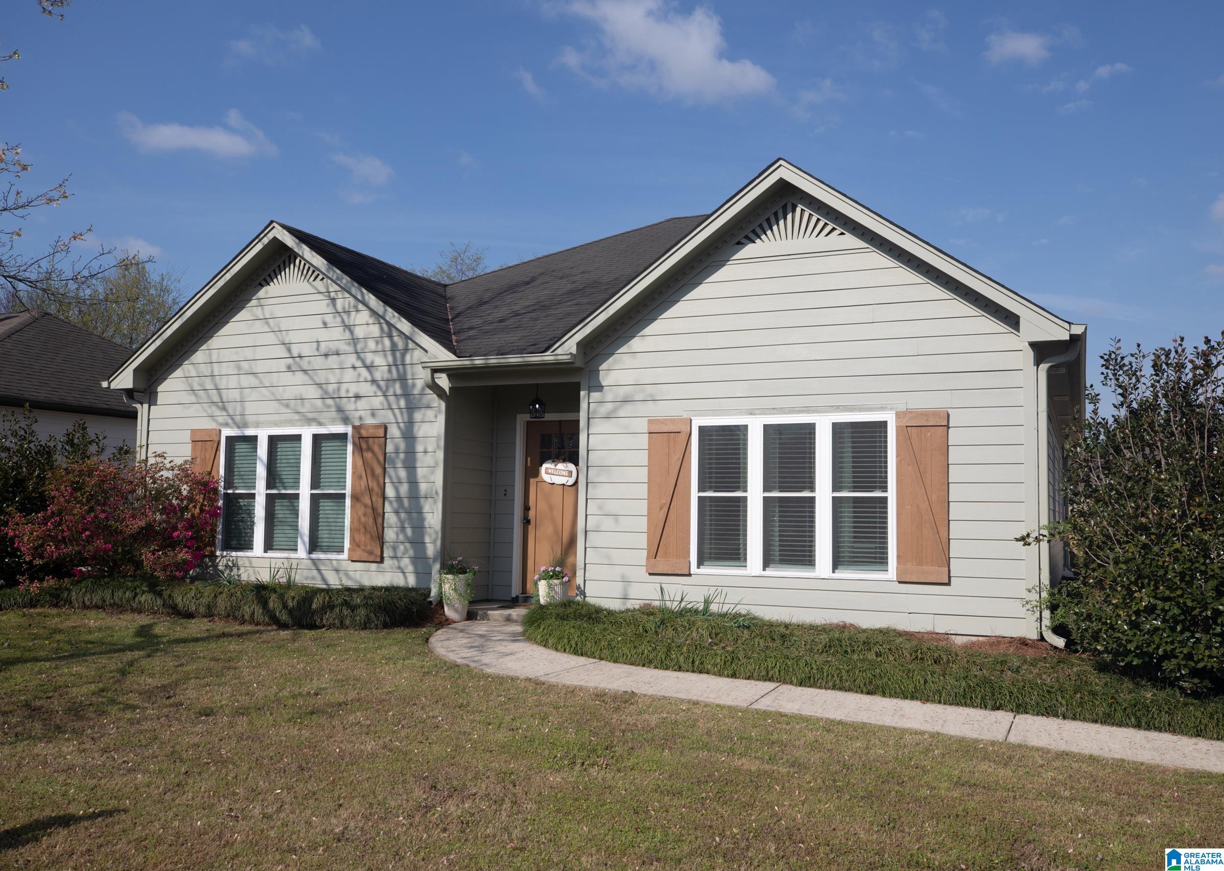 302 Mills Way Pelham, AL 35124 - Photo 2 of 24