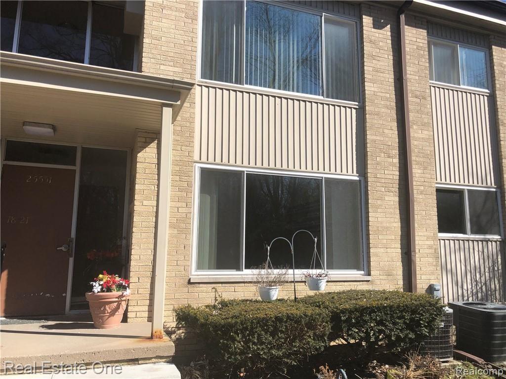 25551 Lahser Road Southfield, MI 48033 - Photo 2 of 24