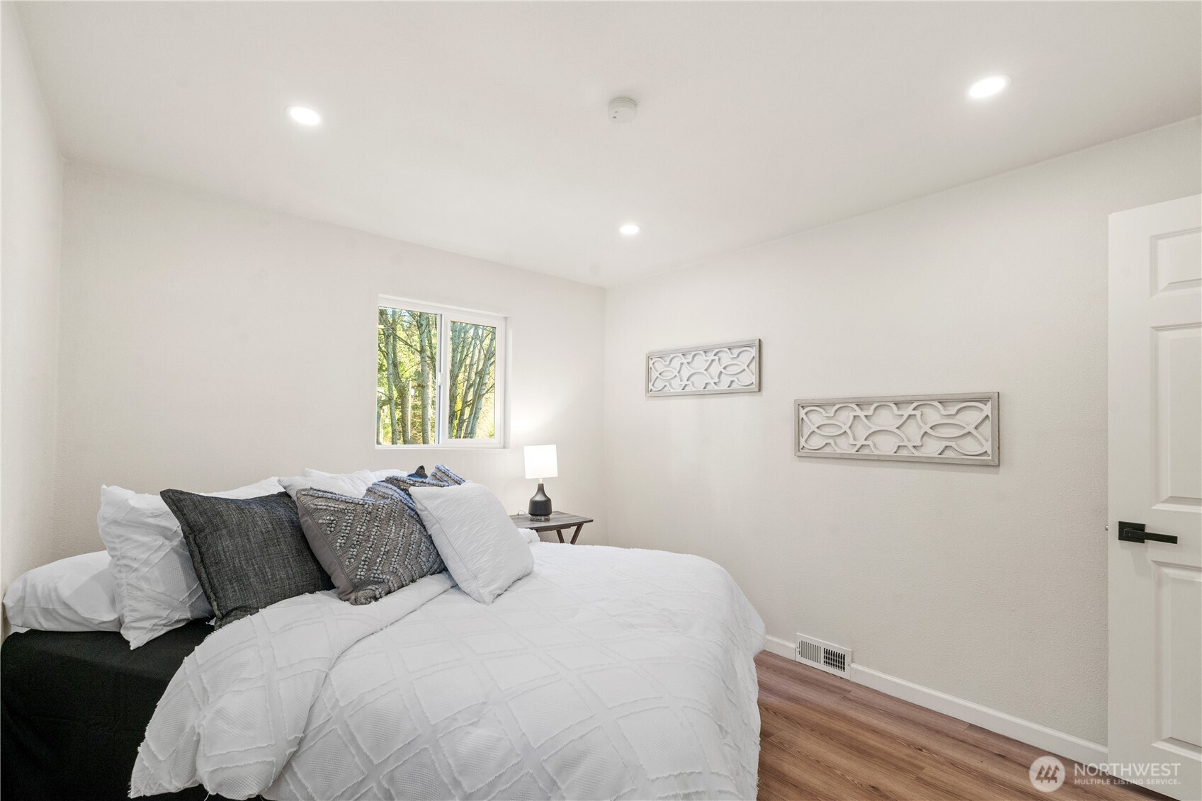 1972 Deville Drive Northwest Bremerton, WA 98312 - Photo 14 of 39