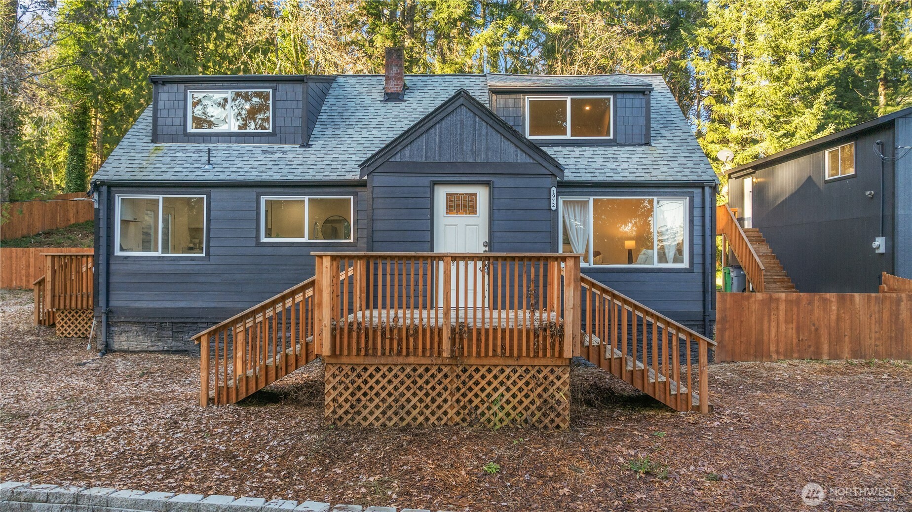 1972 Deville Drive Northwest Bremerton, WA 98312 - Photo 2 of 39