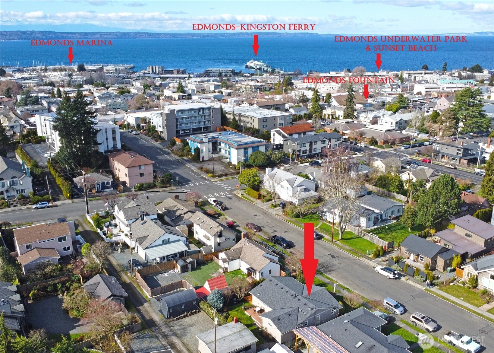 624 Alder Street Edmonds, WA 98020 - Photo 22 of 23 a view of a city