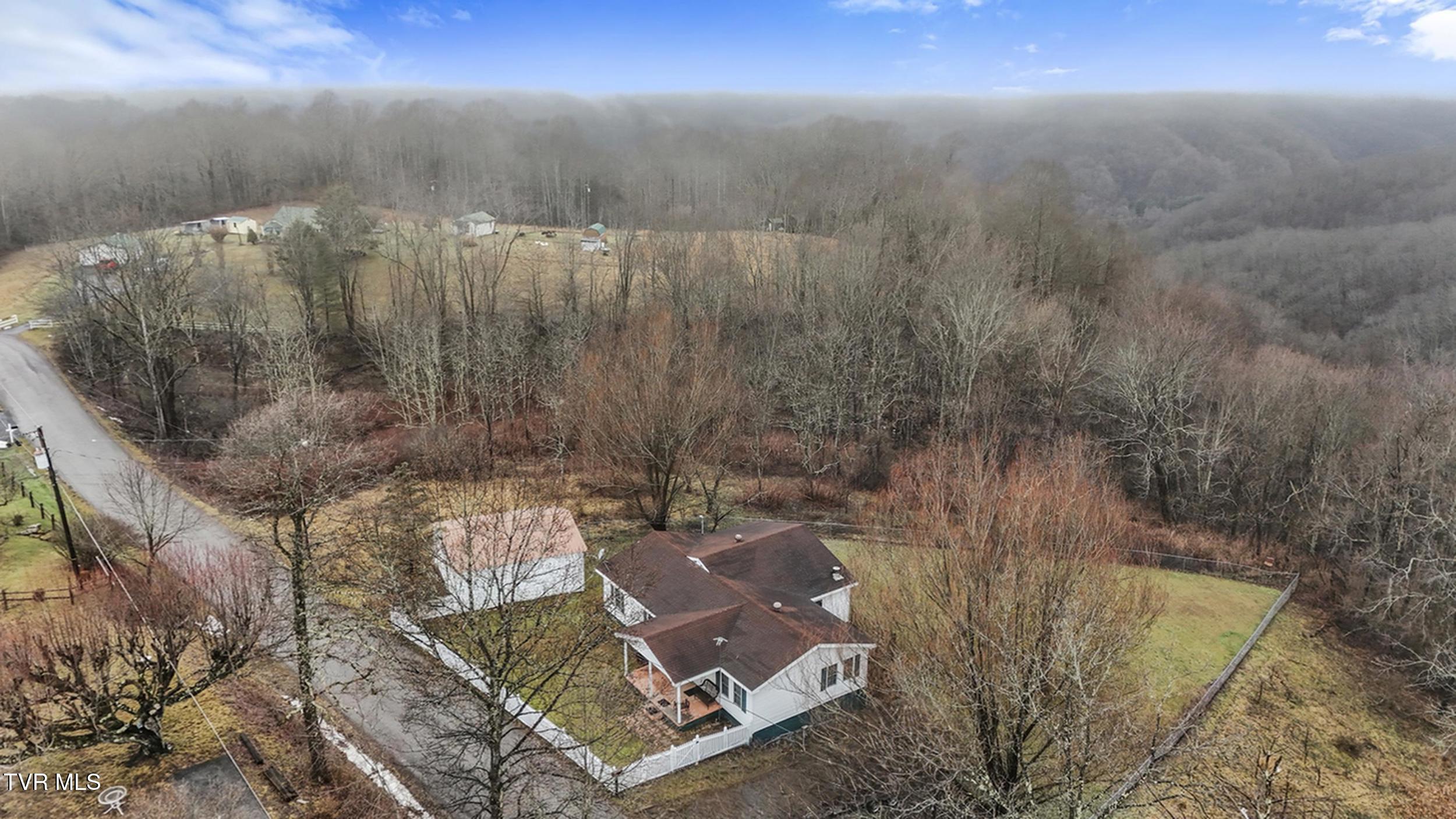13517 Herald Road Coeburn, VA 24230 - Photo 31 of 36 34_b04cc53b-6cf0-4fb6-91e1-045c7e762541