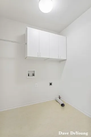 $389,900 | 347 Timberlake East, Holland, MI 49424