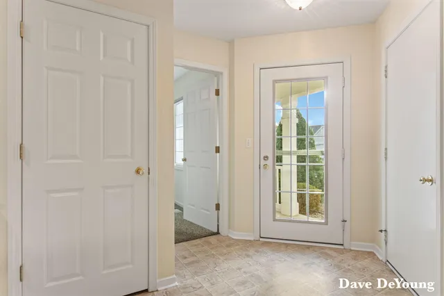 $389,900 | 347 Timberlake East, Holland, MI 49424