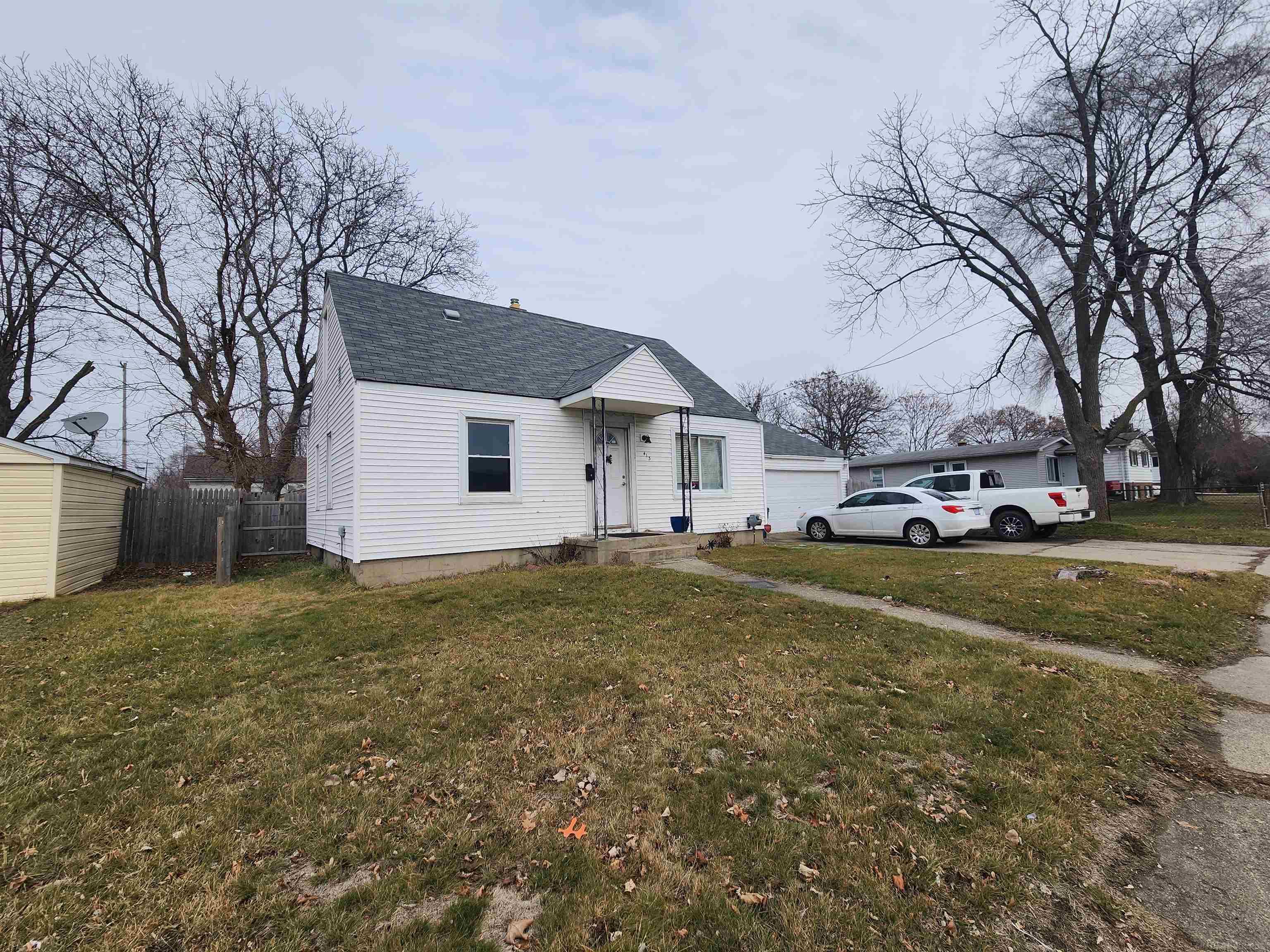 413 Hemphill Road Flint, MI 48507 - Photo 2 of 11 50099122-1.JPG