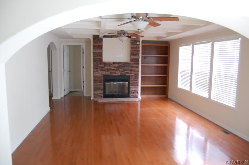 4052 Paynes Mill Road Bumpass, VA 23024 - Photo 4 of 17 a view of a livingroom with an empty space and a window