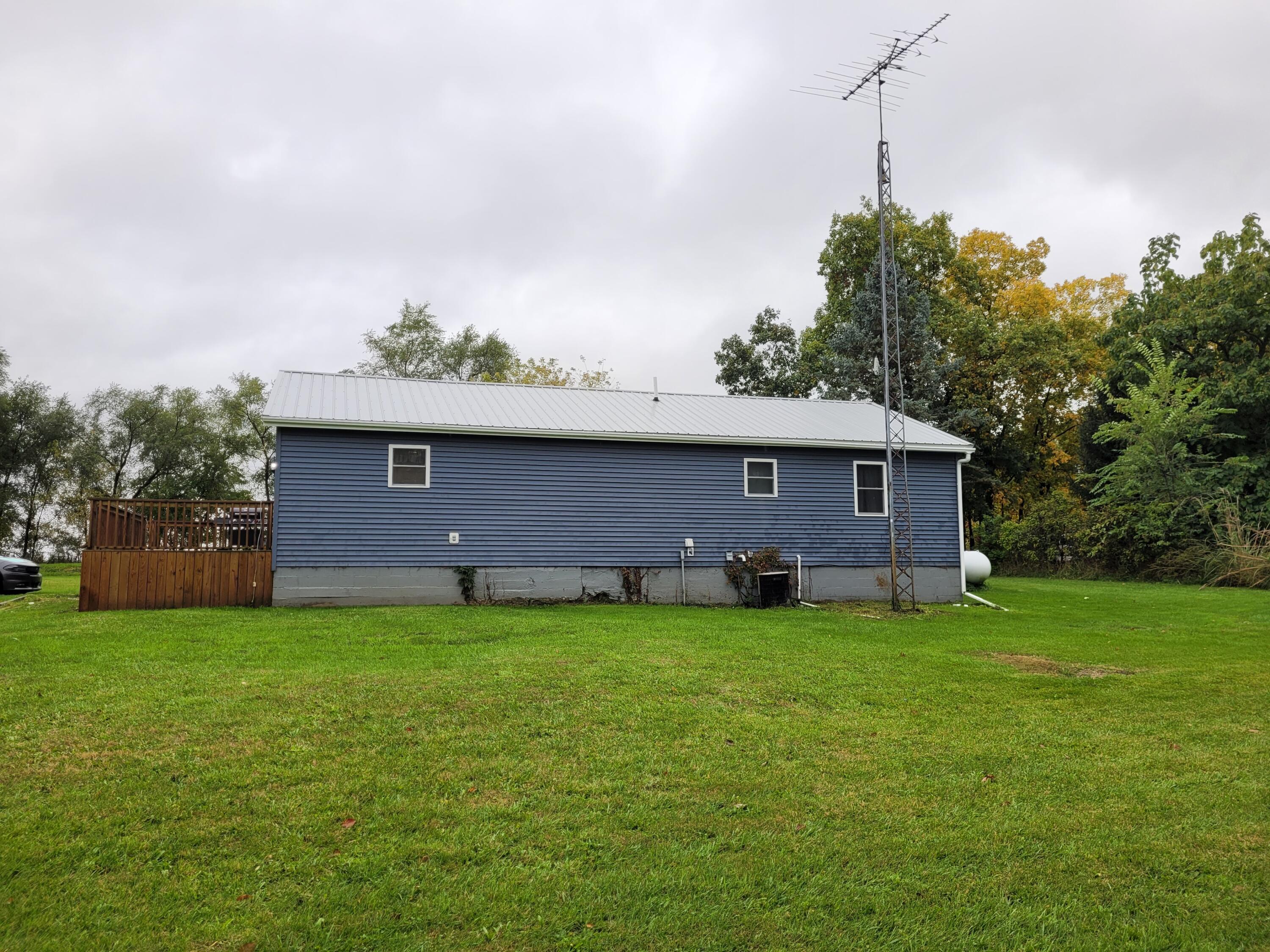 916 West Colon Road Bronson, MI 49028 - Photo 3 of 28 1000022011