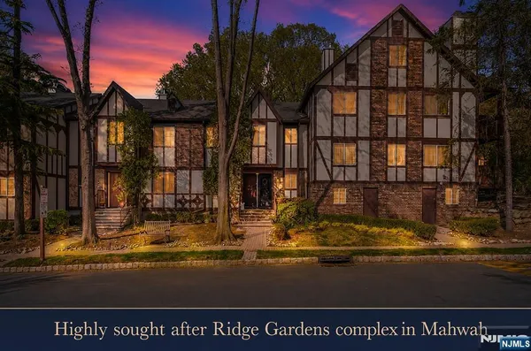 $448,888 | 3711 Mark Twain Way, Mahwah, NJ 07430