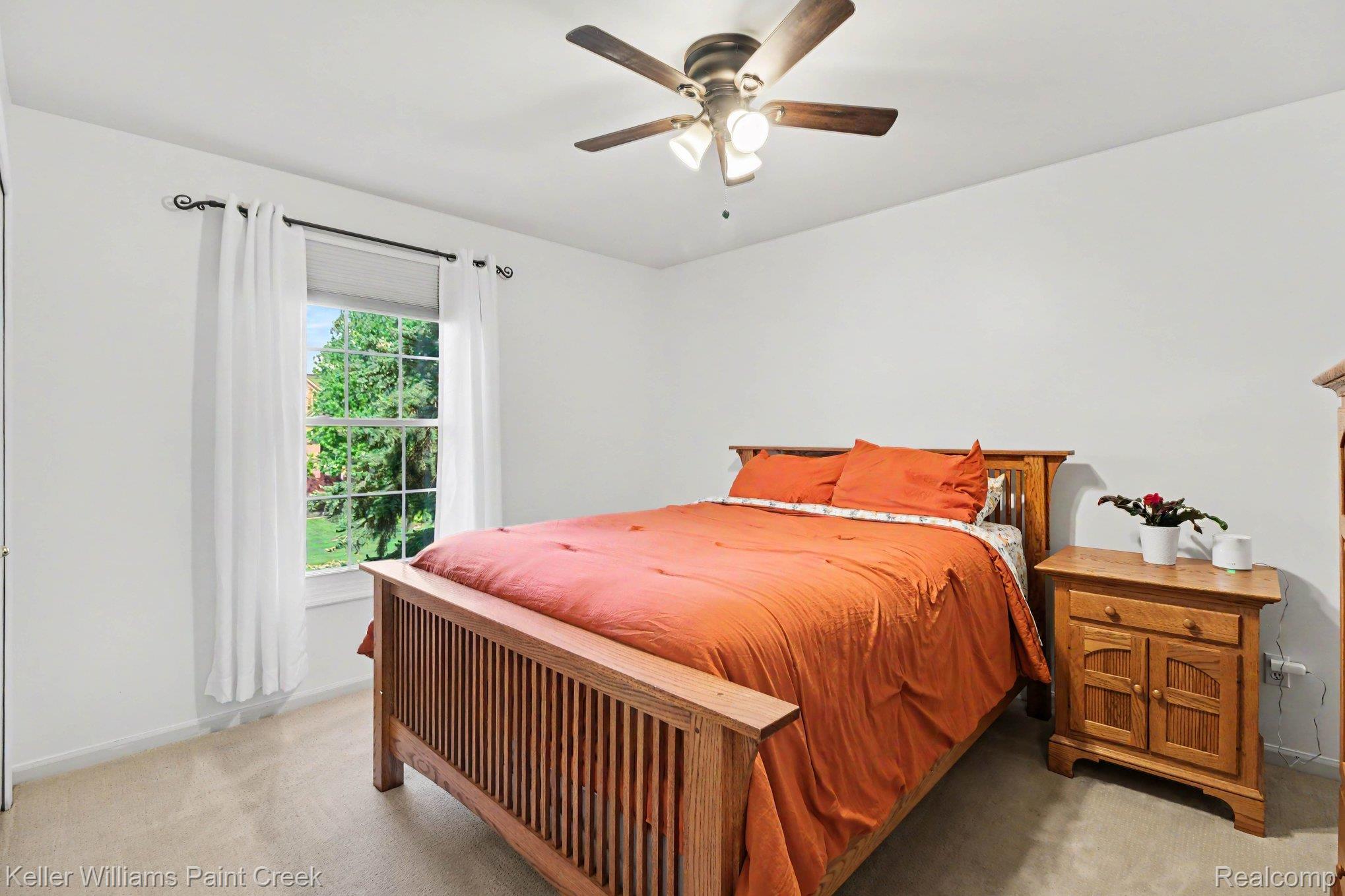 4139 Wincrest Lane Rochester, MI 48306 - Photo 16 of 34 Each bedroom is amply sized with good natural light.