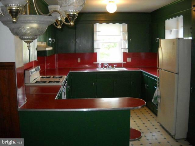 112 Anthracite Road Lebanon, PA 17042 - Photo 8 of 19 Gallery Image 8