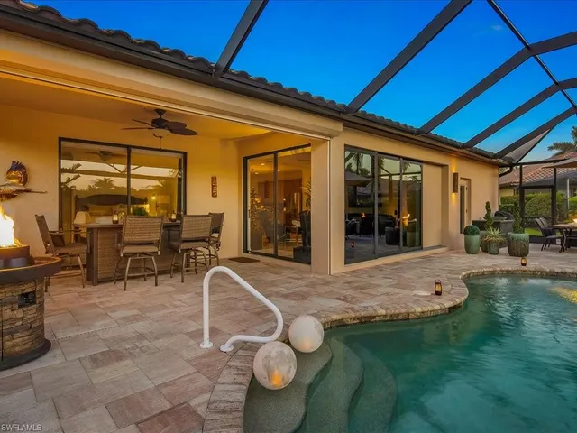 a view of sitting area in front of house