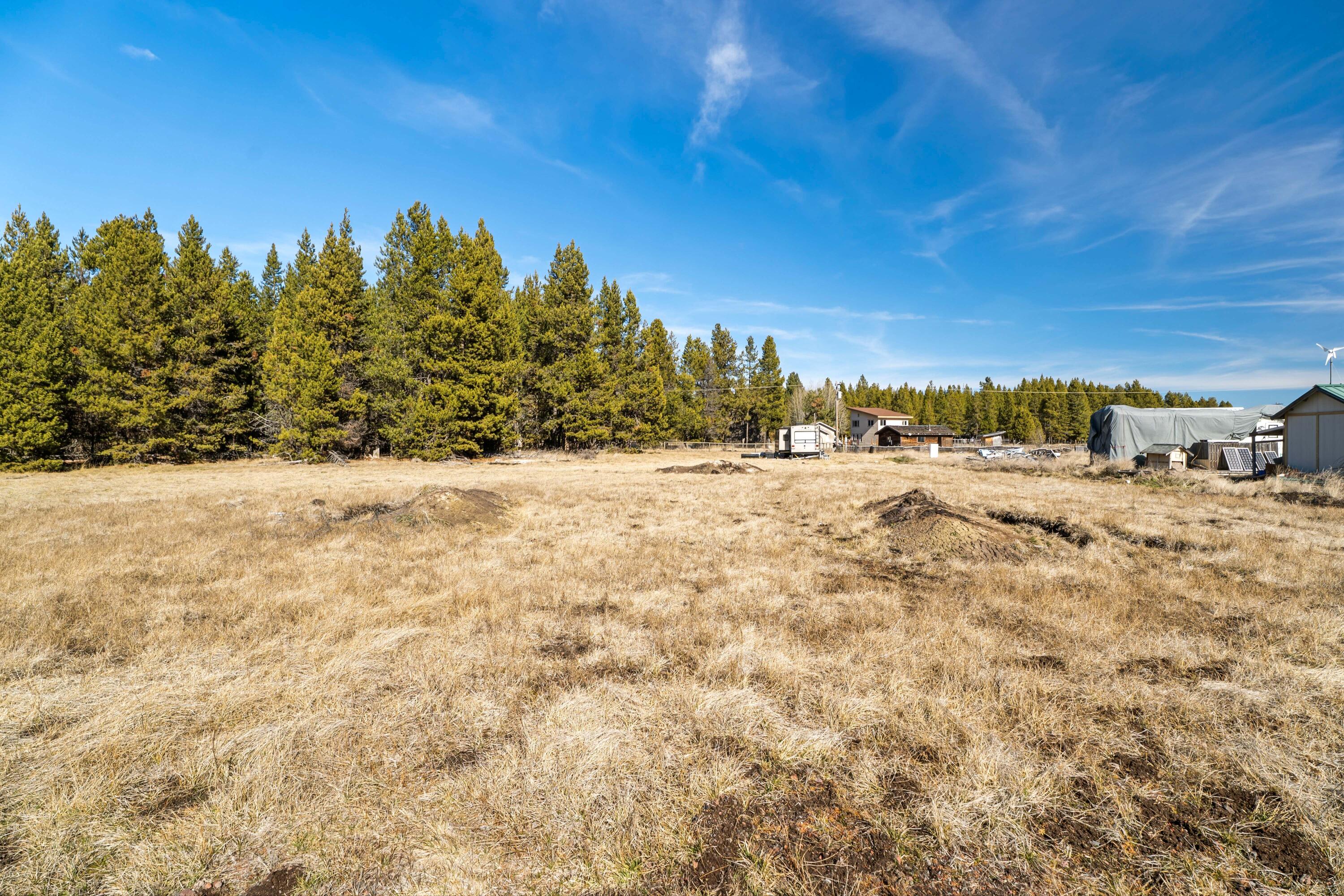 16962 Elsinore Road Bend, OR 97707 - Photo 3 of 8 Gallery Image 3