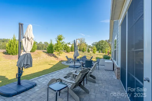 $899,900 | 232 Lanyard Lane, Belmont, NC 28012