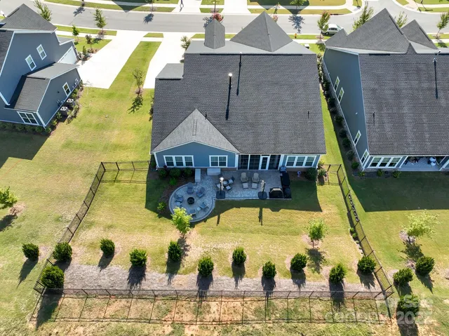 $899,900 | 232 Lanyard Lane, Belmont, NC 28012