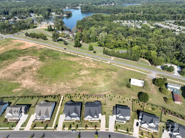 $899,900 | 232 Lanyard Lane, Belmont, NC 28012