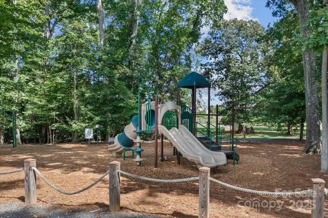 $899,900 | 232 Lanyard Lane, Belmont, NC 28012