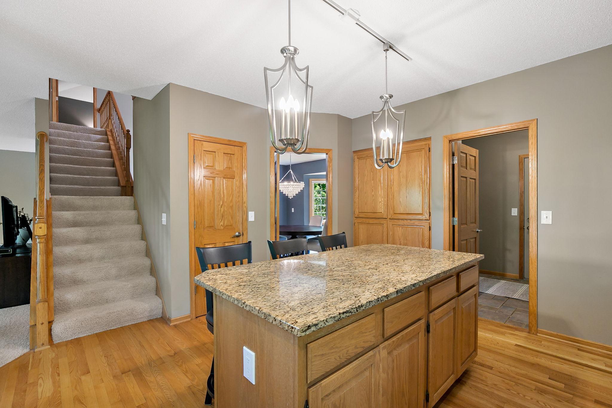 8879 Sylvan Ridge Eden Prairie, MN 55347 - Photo 14 of 49