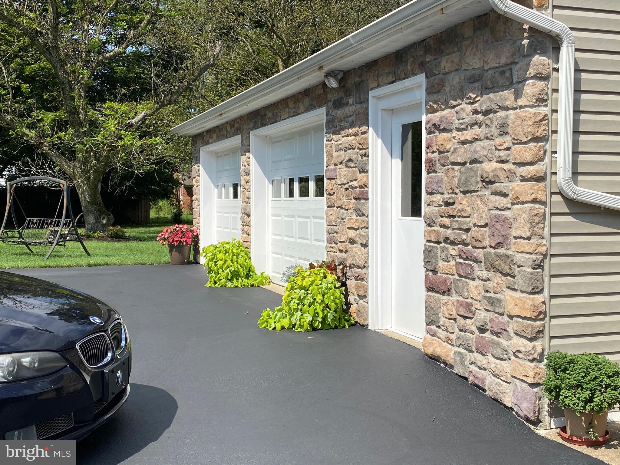 2109 Sand Hill Road Hershey, PA 17033 - Photo 10 of 87 Gallery Image 10