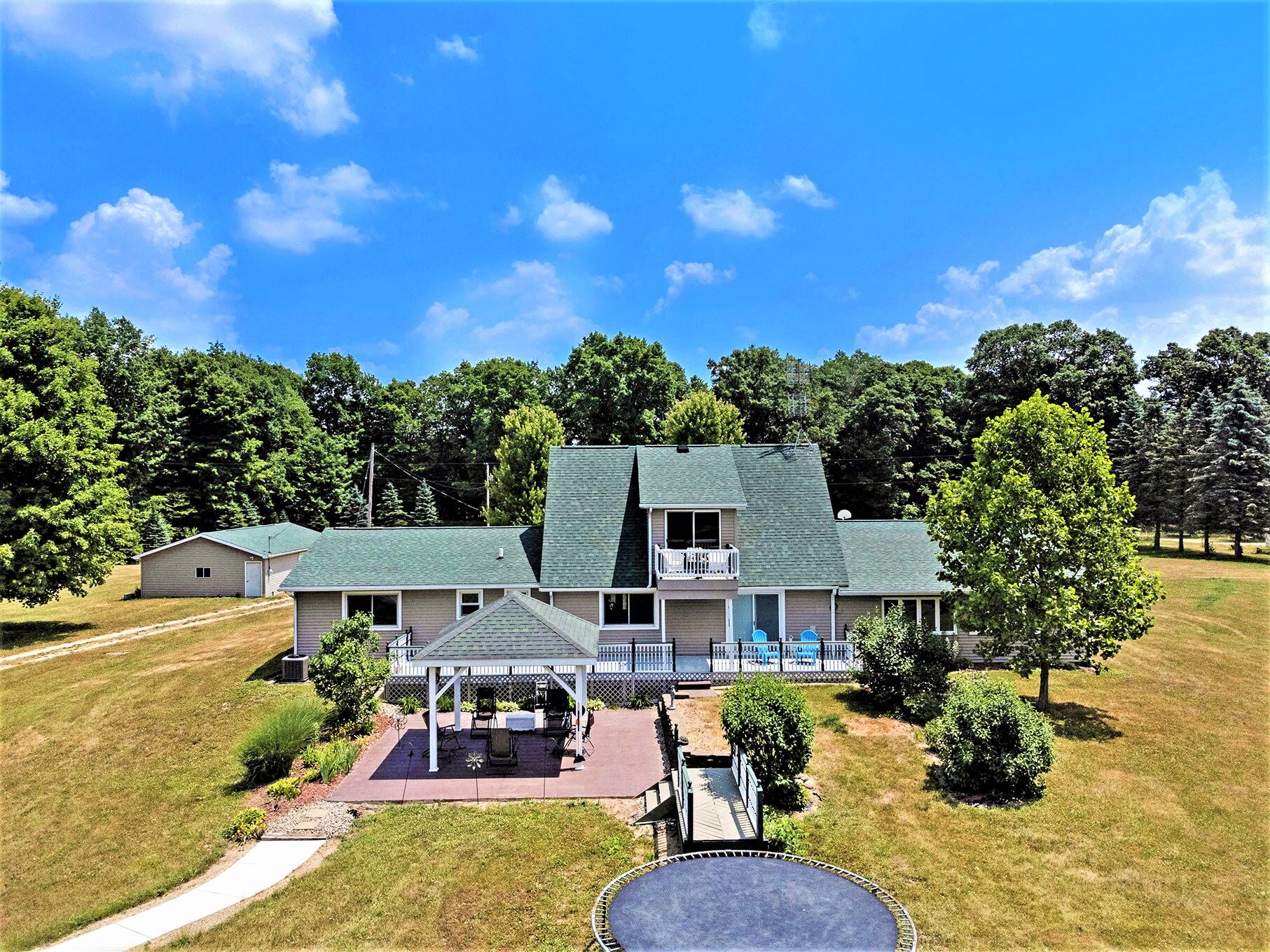 9400 River Road Bellevue, MI 49021 - Photo 3 of 50 044_9400_river_rd_bellevue_mi_49021-7