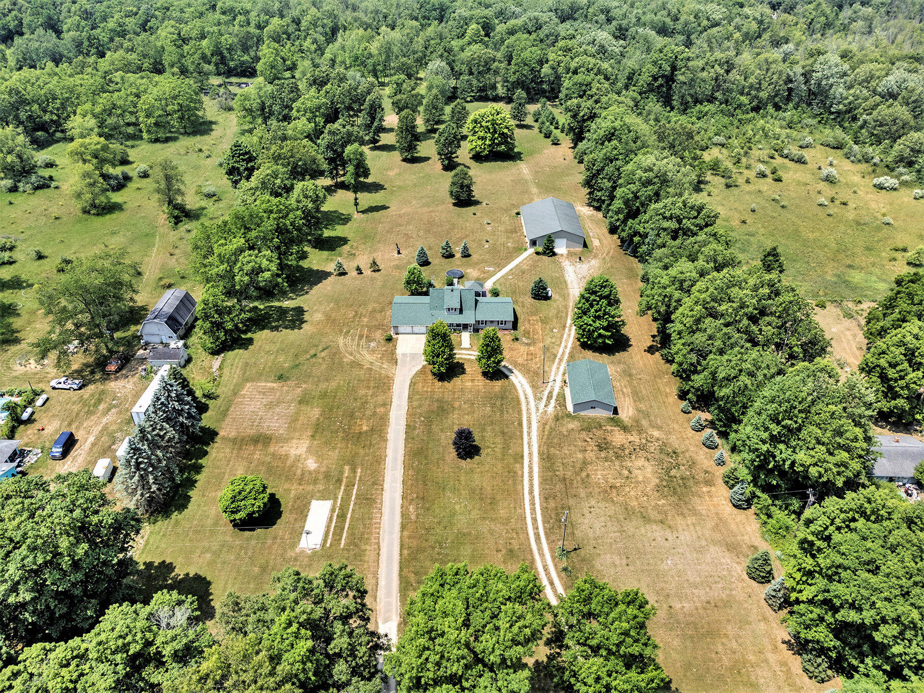 9400 River Road Bellevue, MI 49021 - Photo 42 of 50 038_9400_river_rd_bellevue_mi_49021-1