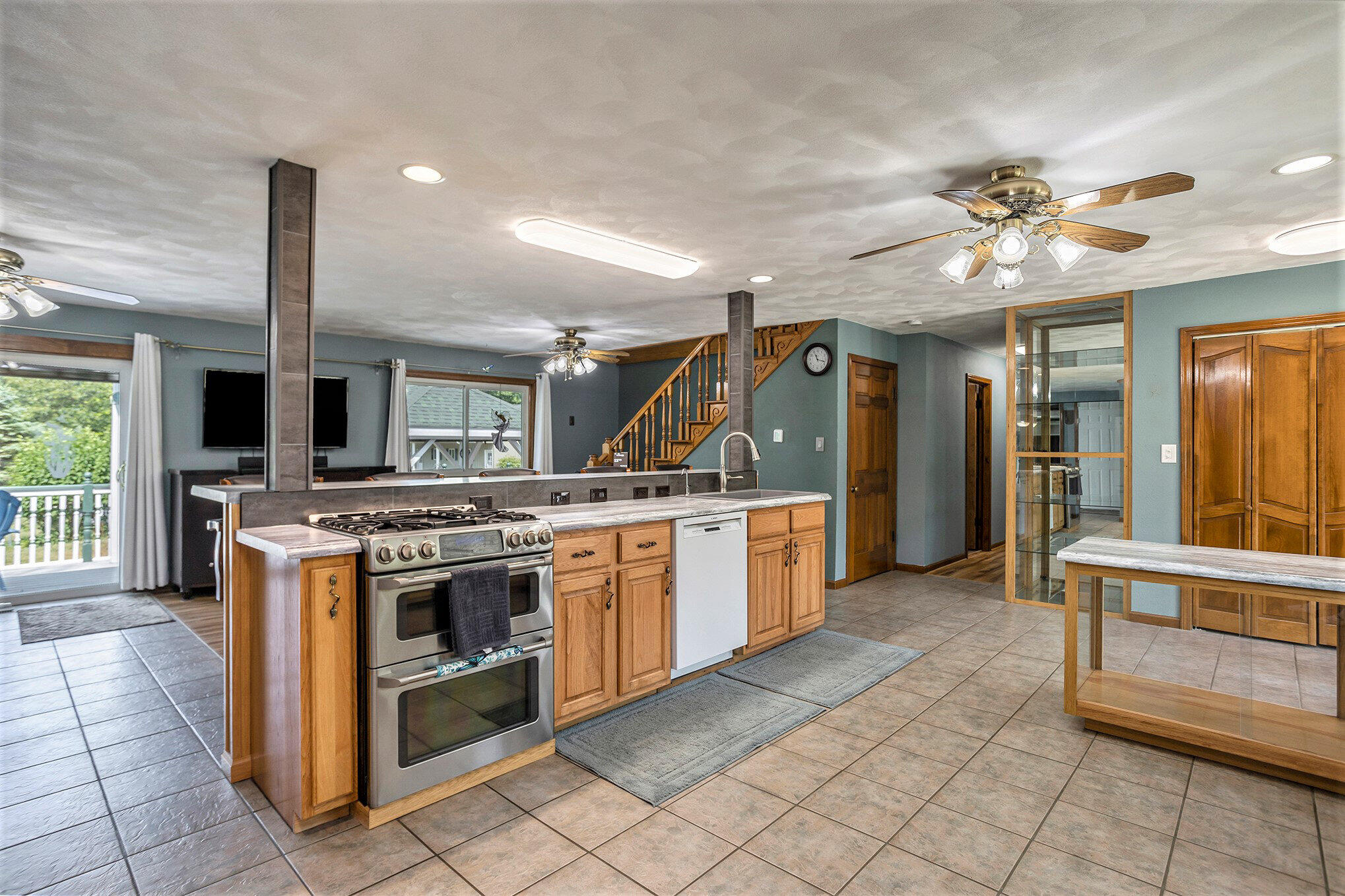 9400 River Road Bellevue, MI 49021 - Photo 10 of 50 011_9400_river_rd_bellevue_mi_49021-22