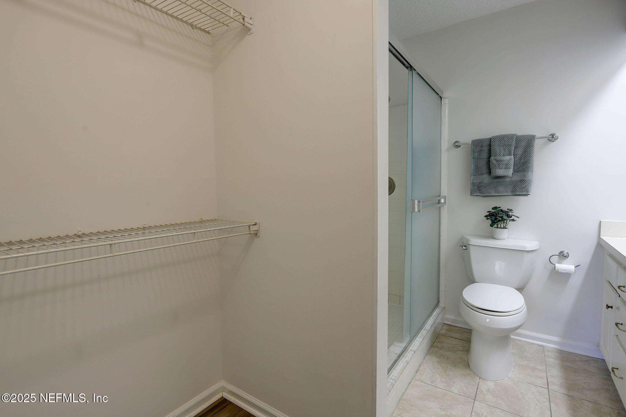 3801 Crown Point Road, Unit 1151 Jacksonville, FL 32257 - Photo 16 of 30 a bathroom with a toilet and a shower